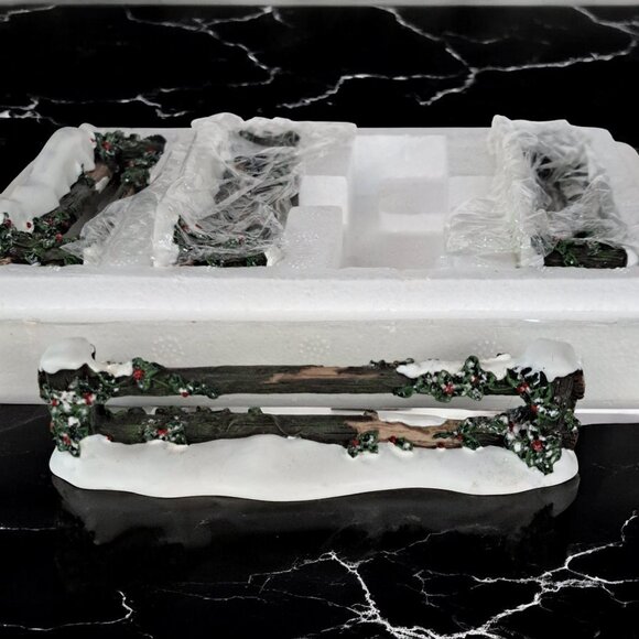 Department 56 Village Accessories #52722 Holly Split Rail Fence Set of 4 - Picture 6 of 12